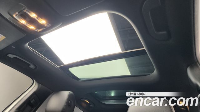 Mercedes-Benz GLB-Class 2021 — photo 22