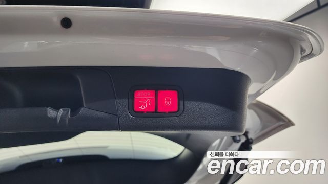 Mercedes-Benz GLB-Class 2021 — photo 23