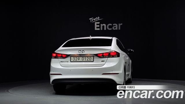 Hyundai AVANTE 2017 — photo 4