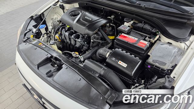Hyundai AVANTE 2017 — photo 6