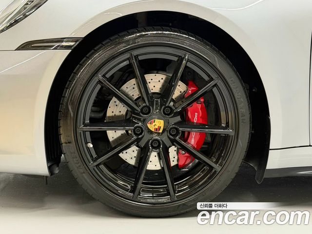 Porsche 911 2020 — photo 5