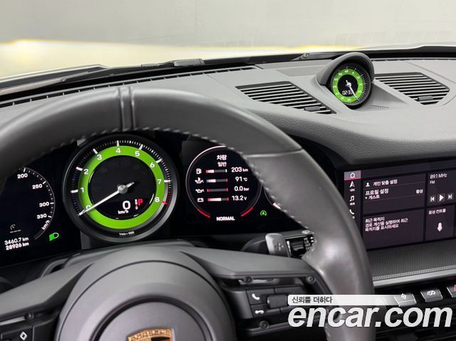 Porsche 911 2020 — photo 16