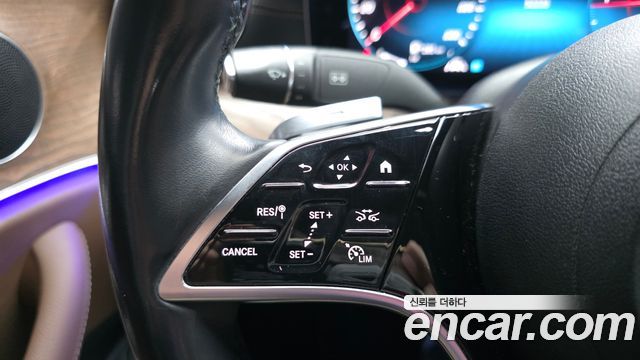 Mercedes-Benz E-Class 2021 — photo 30