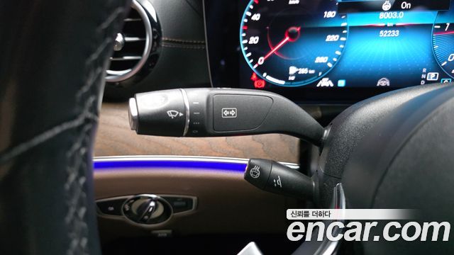 Mercedes-Benz E-Class 2021 — photo 31