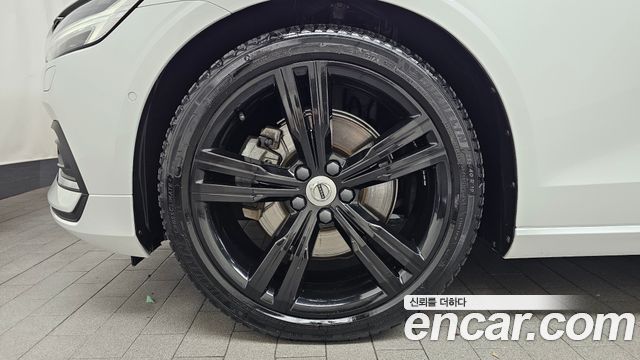 Volvo S60 2021 — photo 5