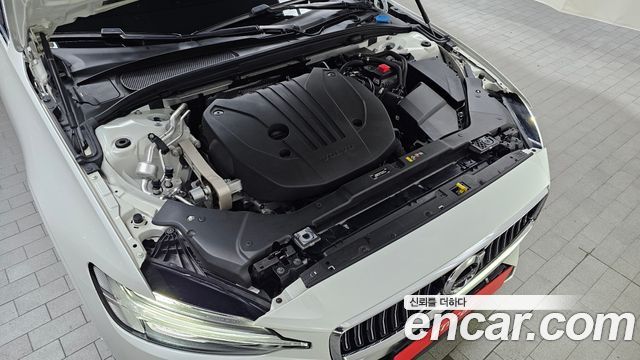Volvo S60 2021 — photo 6