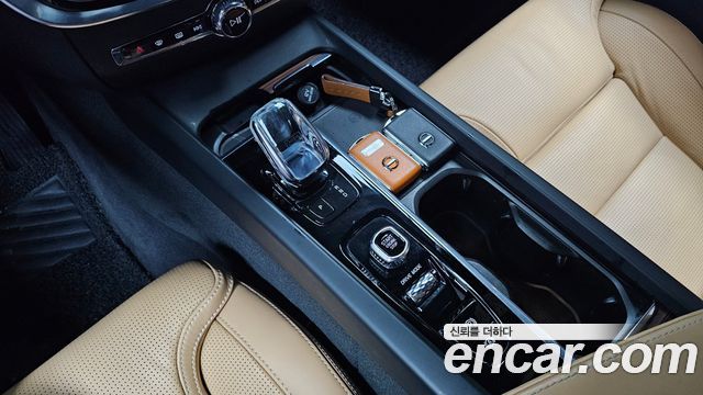 Volvo S60 2021 — photo 12