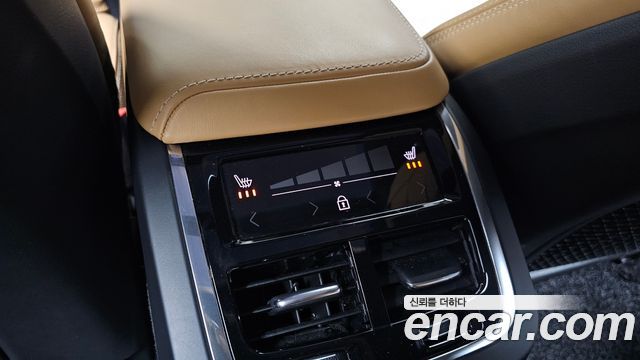 Volvo S60 2021 — photo 24