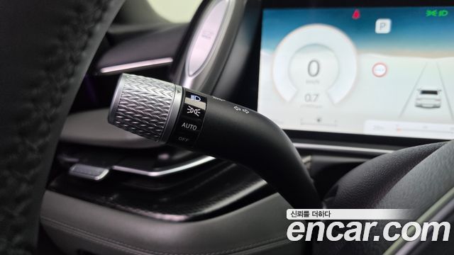 Genesis G90 2025 — photo 28