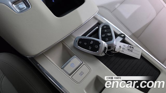 Hyundai Grandeur 2023 — photo 16