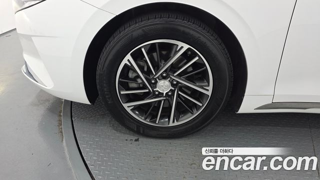 Hyundai Grandeur 2023 — photo 5