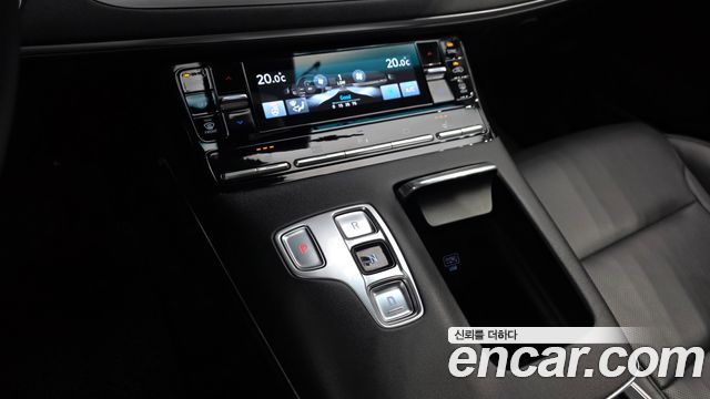 Hyundai Grandeur 2023 — photo 9
