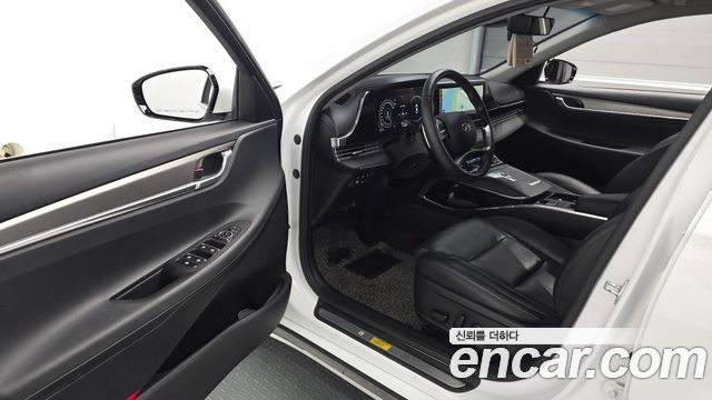 Hyundai Grandeur 2023 — photo 10