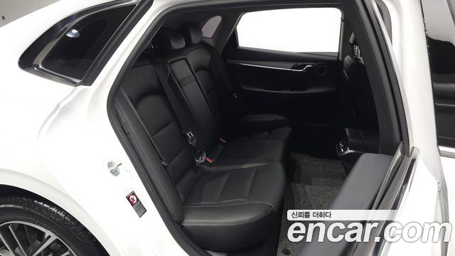 Hyundai Grandeur 2023 — photo 11