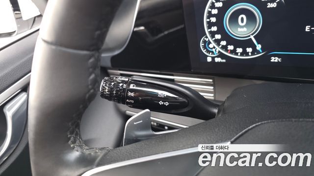 Hyundai Grandeur 2023 — photo 17