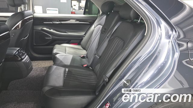 Genesis EQ900 2017 — photo 16