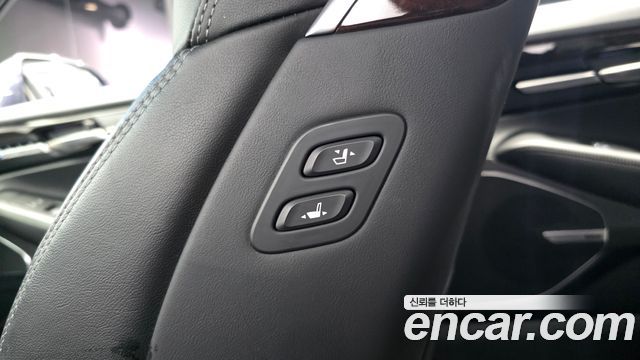 Genesis EQ900 2017 — photo 27