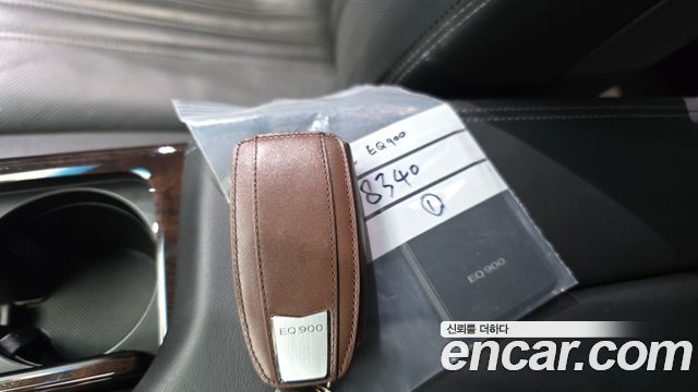 Genesis EQ900 2017 — photo 31