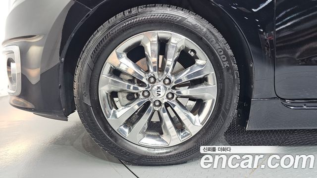 Kia Canival 2018 — photo 5