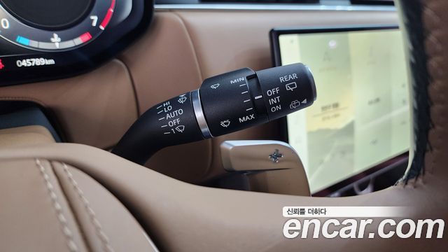 Land Rover Range Rover 2023 — photo 29