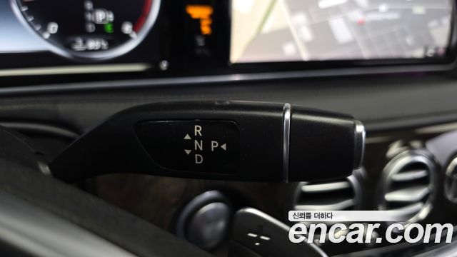 Mercedes-Benz S-Class 2015 — photo 12