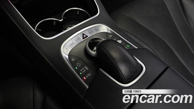 Mercedes-Benz S-Class 2015 — photo 23