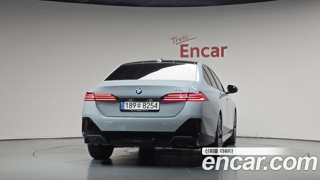 BMW 5-Series 2024 — photo 4