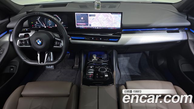 BMW 5-Series 2024 — photo 10