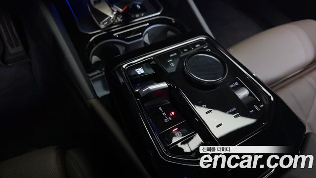 BMW 5-Series 2024 — photo 12