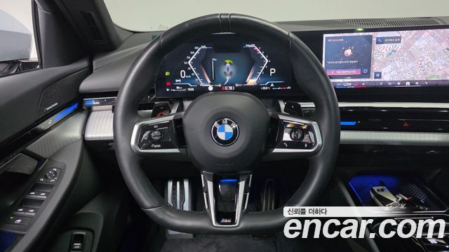 BMW 5-Series 2024 — photo 19