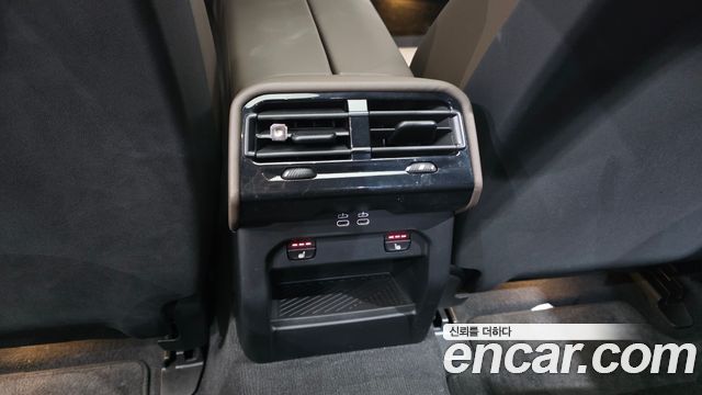 BMW 5-Series 2024 — photo 25