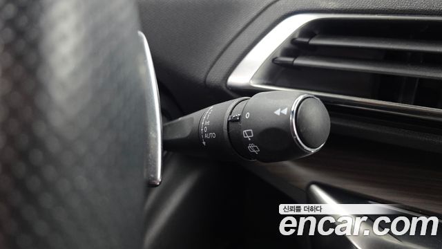 Peugeot 3008 2022 — photo 29