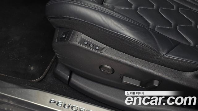 Peugeot 3008 2022 — photo 31