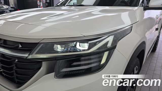Kia Seltos 2023 — photo 8