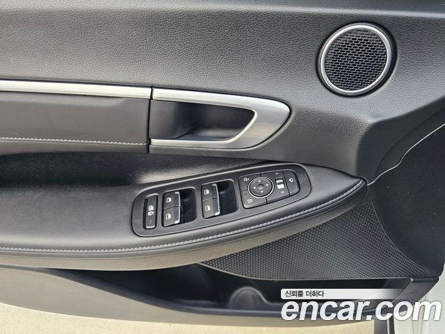 Hyundai Sonata 2022 — photo 10