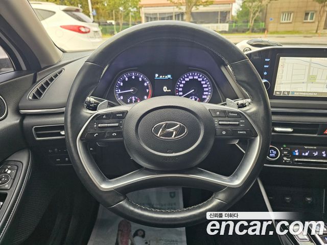 Hyundai Sonata 2022 — photo 12