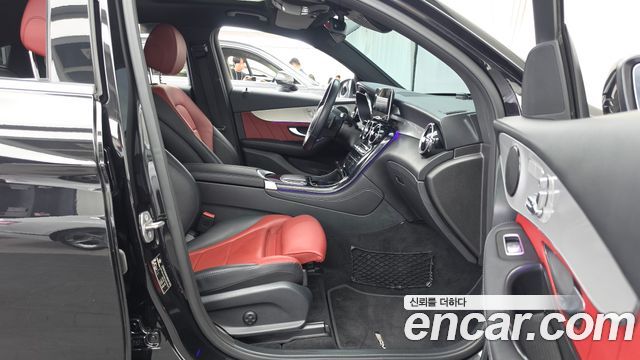 Mercedes-Benz GLC-Class 2020 — photo 17