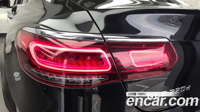 Mercedes-Benz GLC-Class 2020 — photo 9