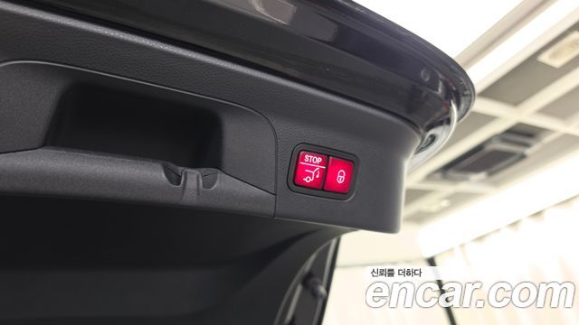 Mercedes-Benz GLC-Class 2020 — photo 30