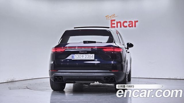 Porsche Cayenne 2019 — photo 4