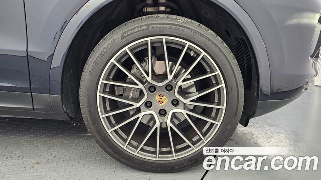 Porsche Cayenne 2019 — photo 7