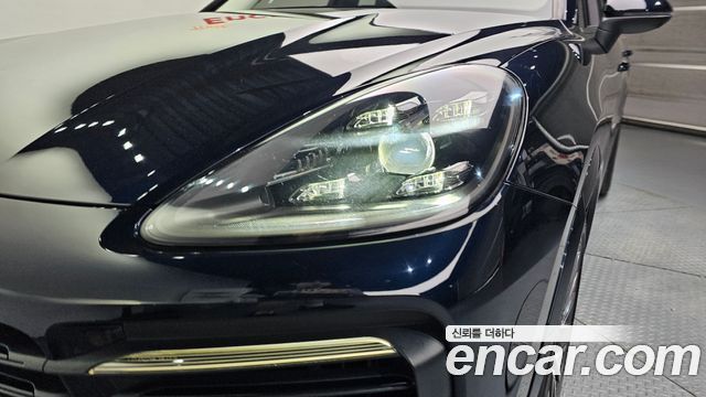 Porsche Cayenne 2019 — photo 8