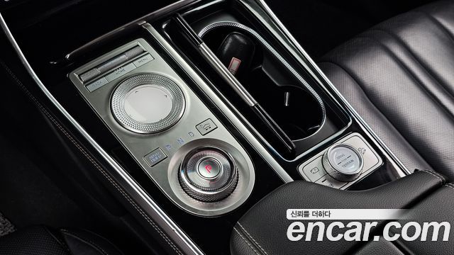 Genesis GV80 2020 — photo 12