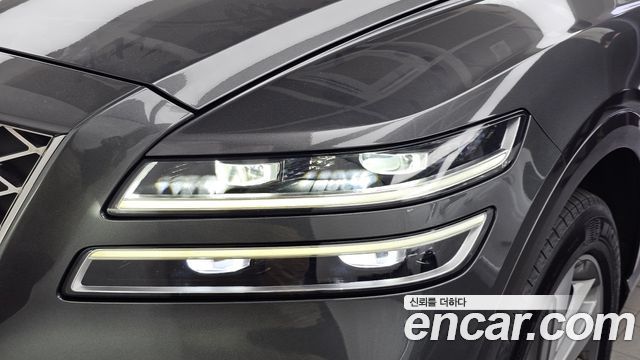 Genesis GV80 2020 — photo 8