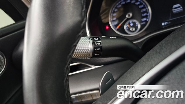 Genesis GV80 2020 — photo 29