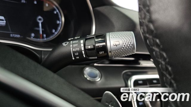 Genesis GV80 2020 — photo 30