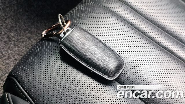 Genesis GV80 2020 — photo 34