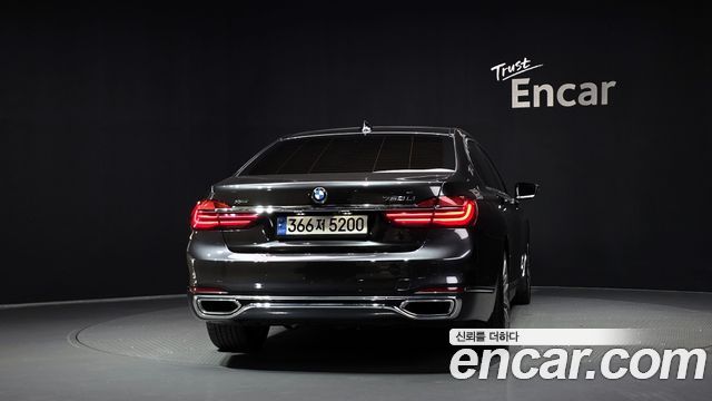 BMW 7-Series 2016 — photo 4