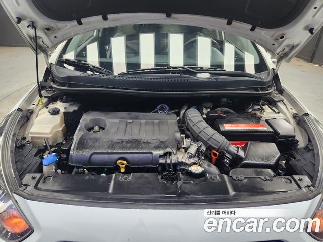 Hyundai Accent 2011 — photo 19