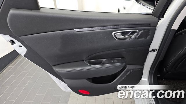 Renault Korea SM6 2016 — photo 15